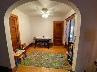 729 Glen Oak St, Dubuque, IA 52001