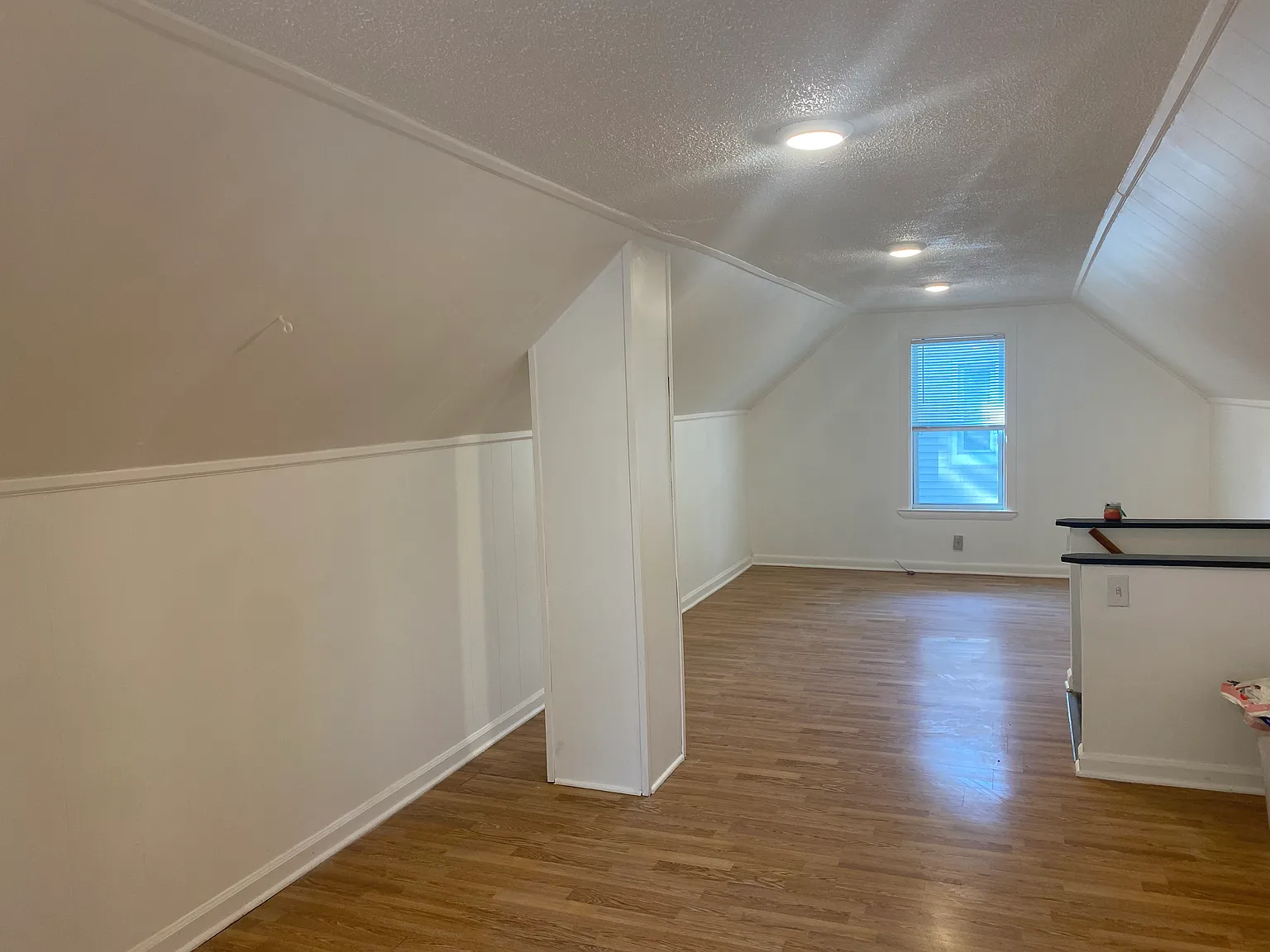 3 bed, 900 sqft, $1,450 — Photo 4