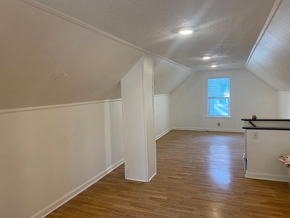 4th image of 14331 Westpoint St
