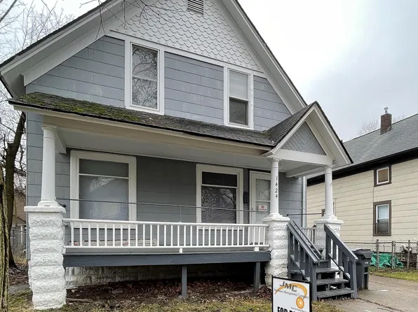 1424 Hays Park Ave, Kalamazoo, MI 49001