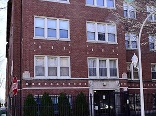 7601 S Essex Ave, Chicago, IL