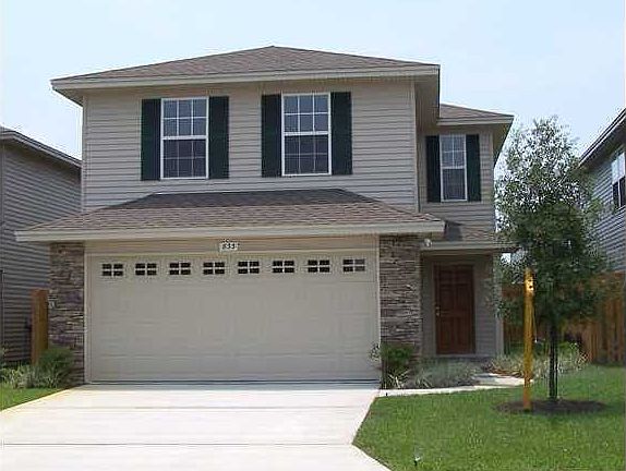 2nd image of 833 Sugar Plum Ln