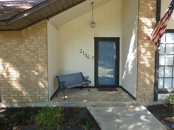 5th image of 2106 Winchester Dr