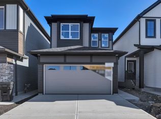 18015 73rd St NW, Edmonton, AB T5Z 0V8