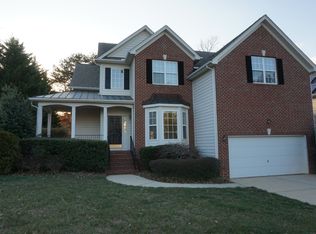 101 Manora Ln, Chapel Hill, NC 27516