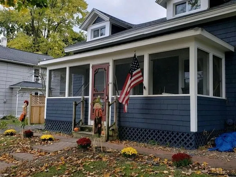 209 Chapel St — Photo 2