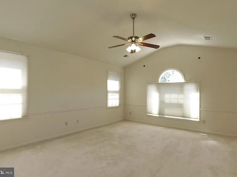 4269 Exeter Dr — Photo 16
