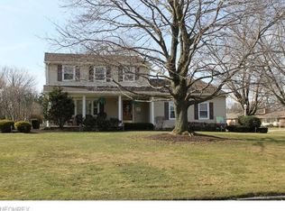 4585 Woodridge Dr, Youngstown, OH
