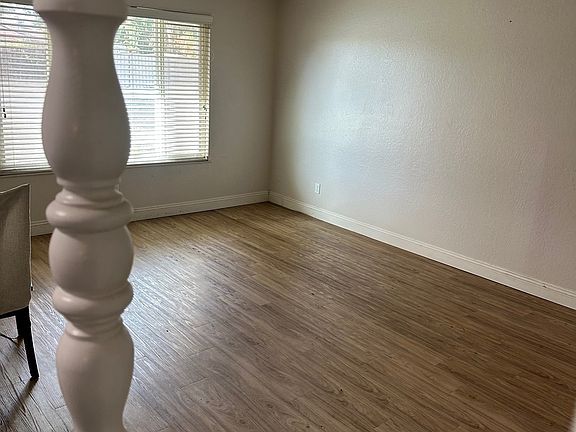 2nd image of 4440 N Hulbert Ave