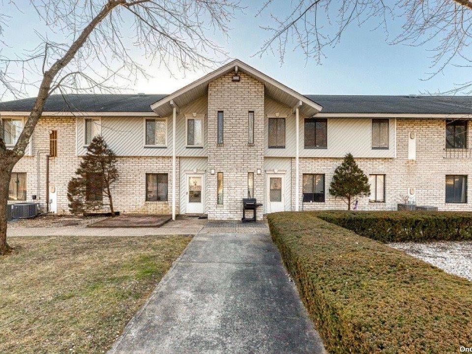 1st image of 16 Boulder Court #16