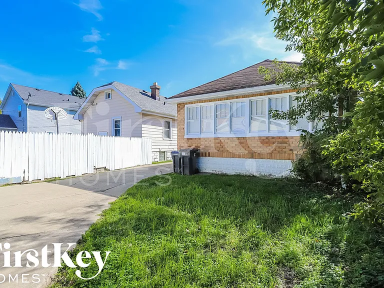 1306 Brookside Ave — Photo 14