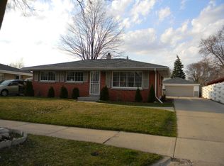 8136 W Casper St, Milwaukee, WI 53223