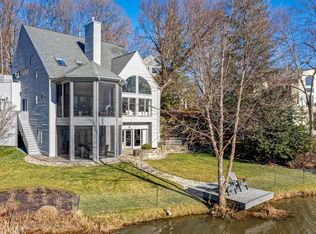 11577 Greenwich Point Rd, Reston, VA 20194