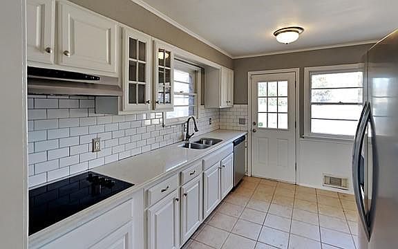 2nd image of 2225 Ashley Dr