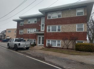 12600 Vincennes Rd APT 1S, Blue Island, IL 60406