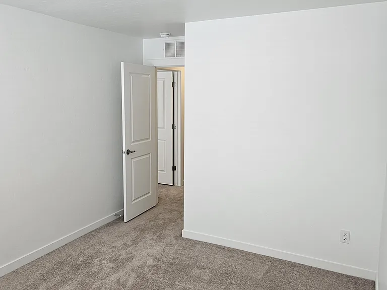 4148 W Perspective St — Photo 9