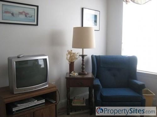 4th image of 308 Riveranne Ct APT 211