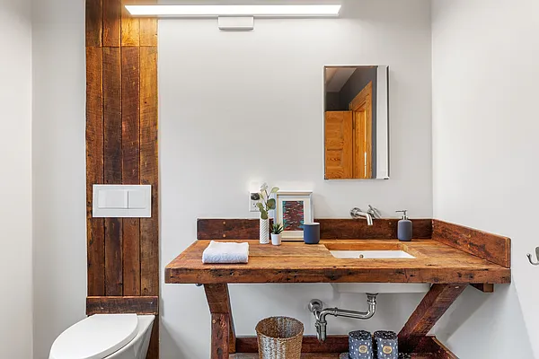 Sold by Compass | media 19