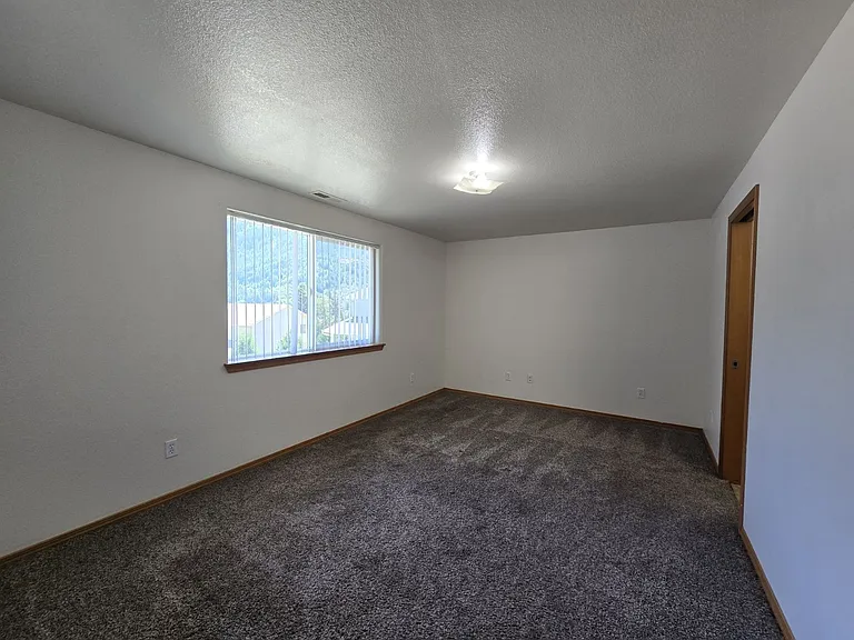 514 Maylea Pl — Photo 5