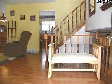 3rd image of 26945 Oxford Park Ln