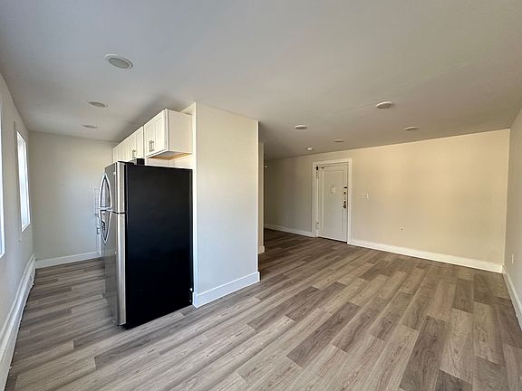 4th image of 2502 John F Kennedy Blvd #2