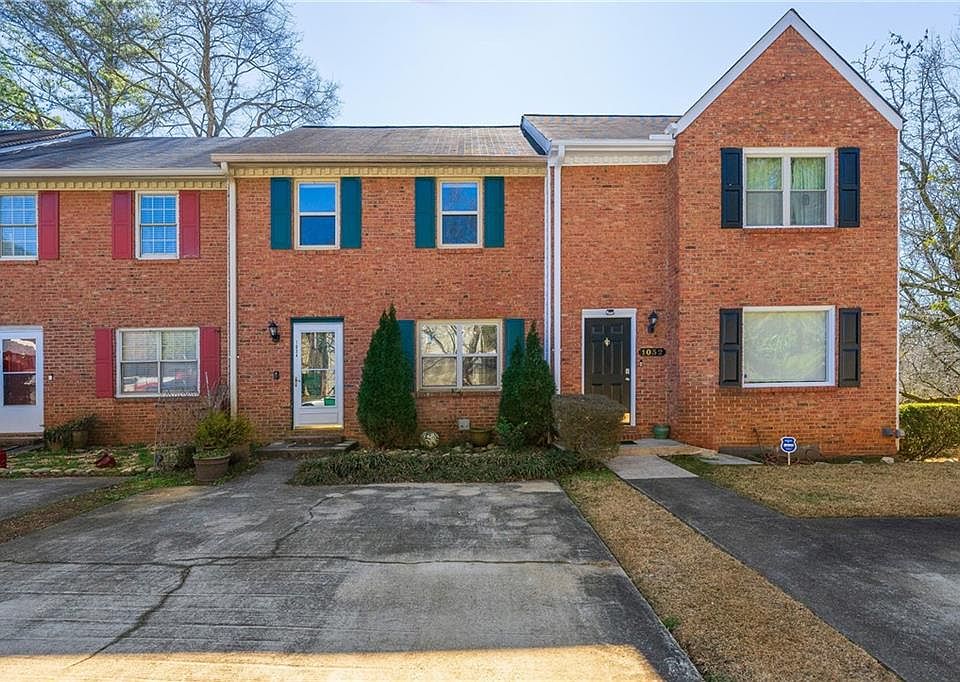 1st image of 1034 Westfield Trce SE