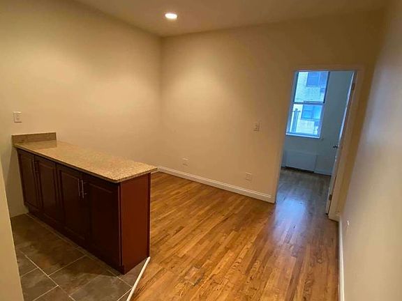 2nd image of 450 W 58th St #3GE