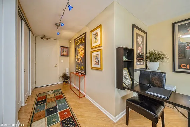 400 E Randolph St #2622 — Photo 3
