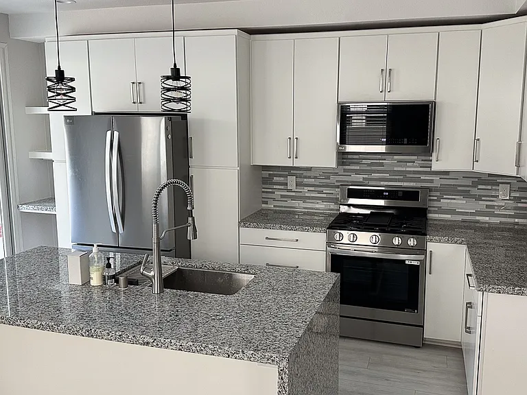 608 Silver Berry Pl — Photo 4