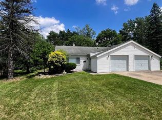 219 Odoherty Rd, Brighton, MI 48116