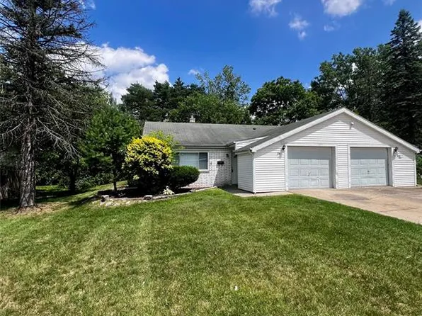219 Odoherty Rd, Brighton, MI 48116