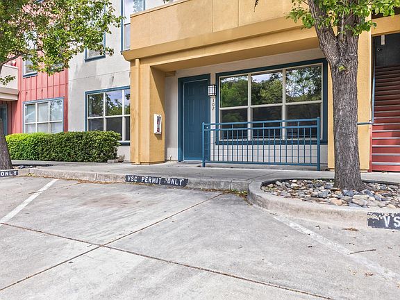 2nd image of 1040 Campoy Street #102