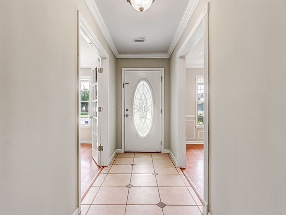 5th image of 1057 N Whirlaway Cir