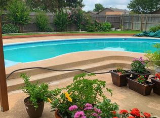 3219 Willow Rock Rd, Norman, OK 73072