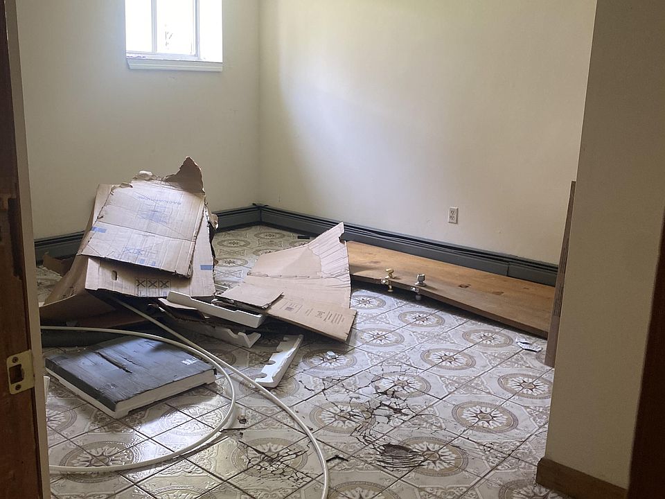1st image of 167 College Ave #2