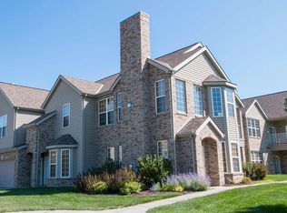 8430 Hollynn Ln APT 104, Lincoln, NE 68512