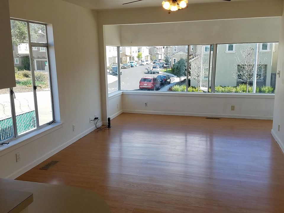 Spacious and open floor plan with lots of natural lighting!