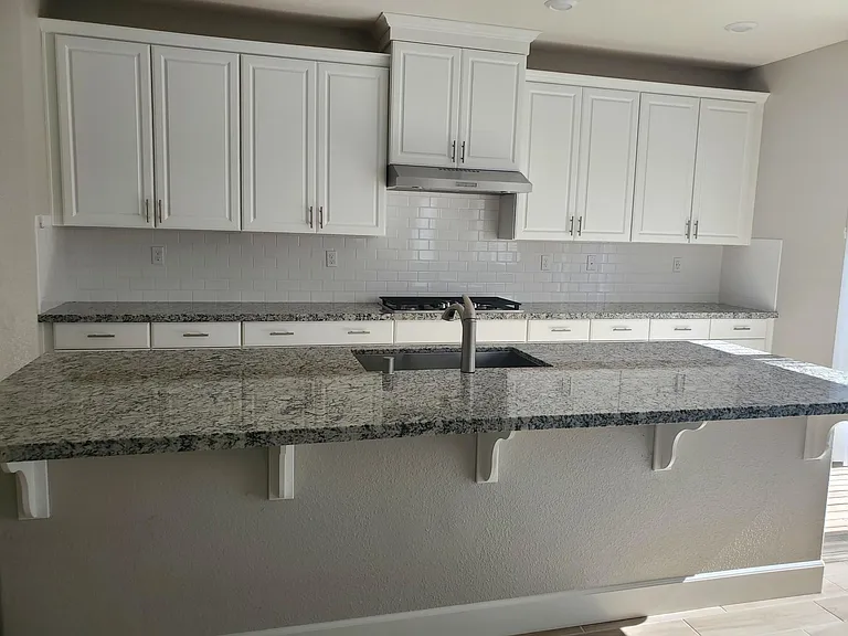 1918 Patriot Way #A — Photo 16