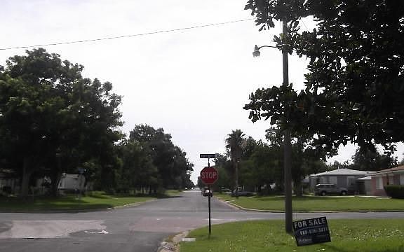 5th image of 1001 14th Ave N