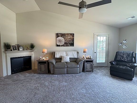 5th image of 22059 Aberdeen Dr