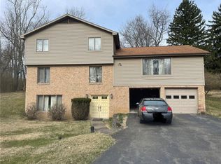 8637 Peebles Rd, Pittsburgh, PA 15237