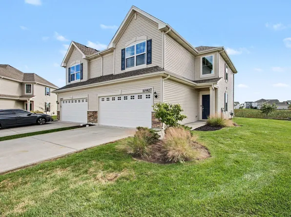 10927 Illinois Dr, Crown Point, IN 46307