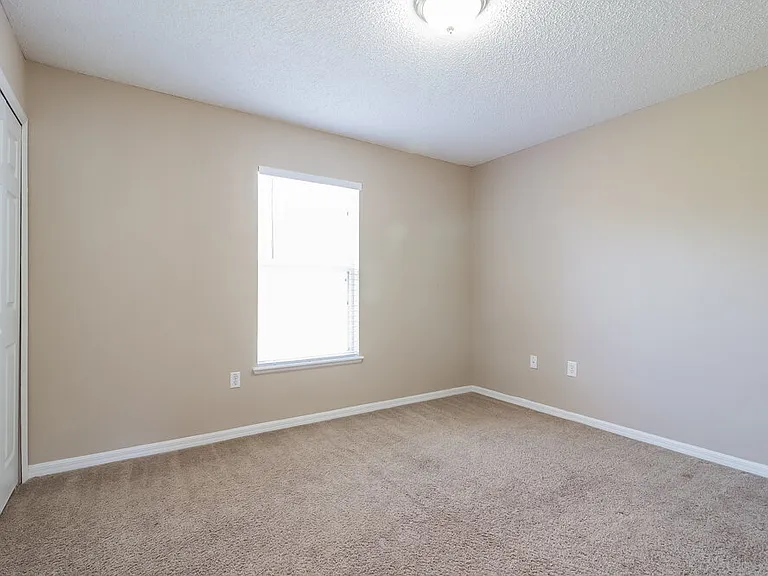 1113 Benan Ct — Photo 11