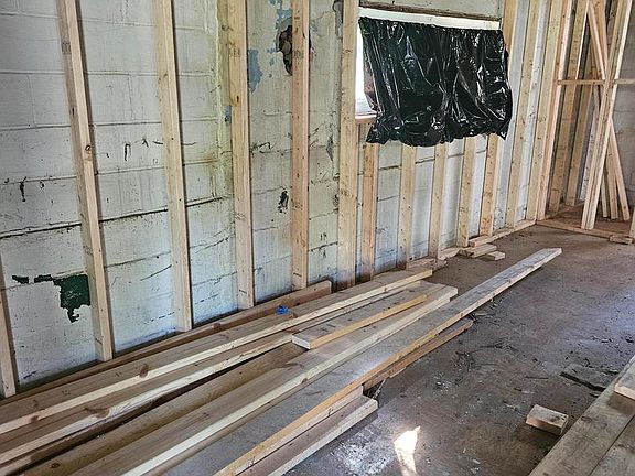5th image of 17602 Mount Savage Rd NW
