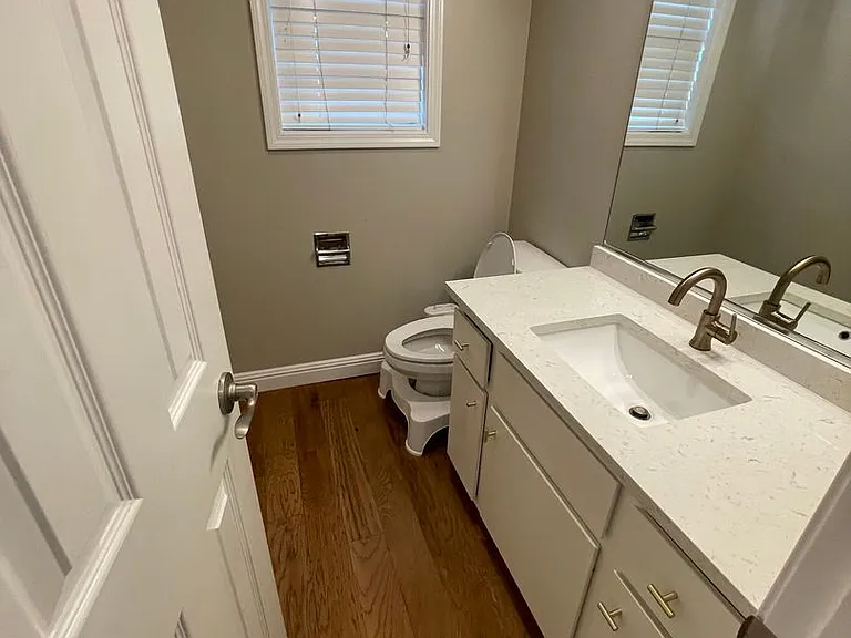 2720 Santa Clara Dr — Photo 10