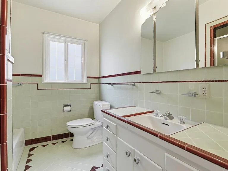 938 Alice Ln #1 — Photo 12