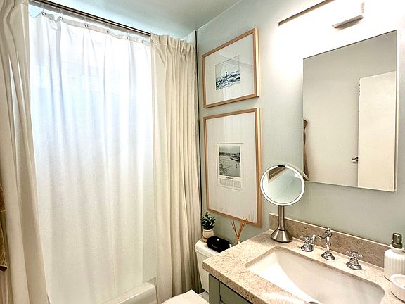 5th image of 4427 Wilson Ave