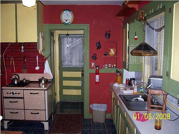3rd image of 341 Griggs St SE