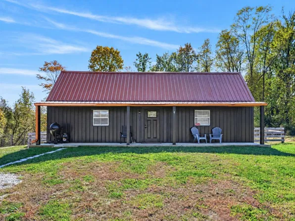 14713 College St, Moores Hill, IN 47032