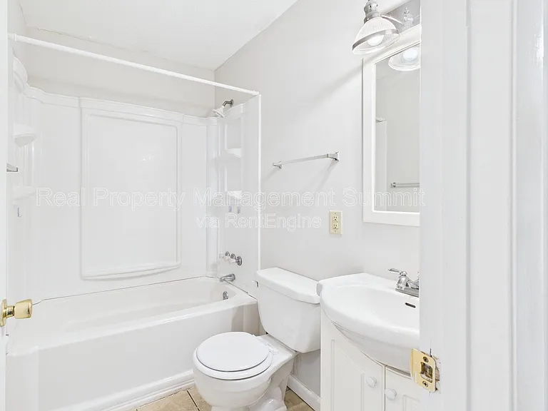 2407 Bare St. — Photo 34
